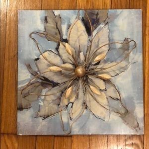 Pretty painted metal wall art! New with tags 🌸